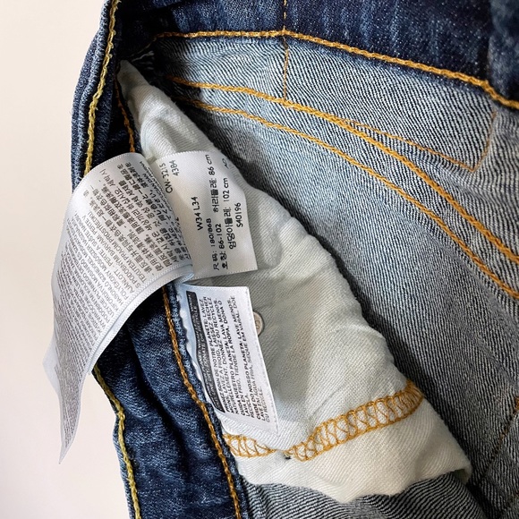 505 Blue Levi's - Picture 5 of 6